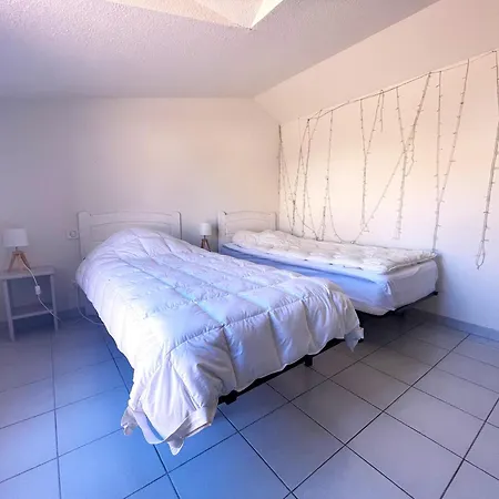 : Duplex T3 Avec Terrasse, Parking Prive, Proche - Fr-1-309-77 * بانيول سور مير