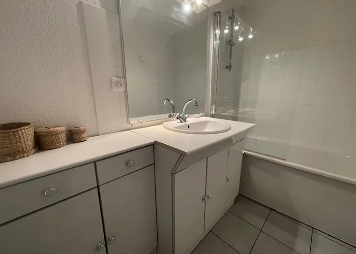 Duplex T3 Terrasse Parking Prive, - Fr-1-309-77 Apartman